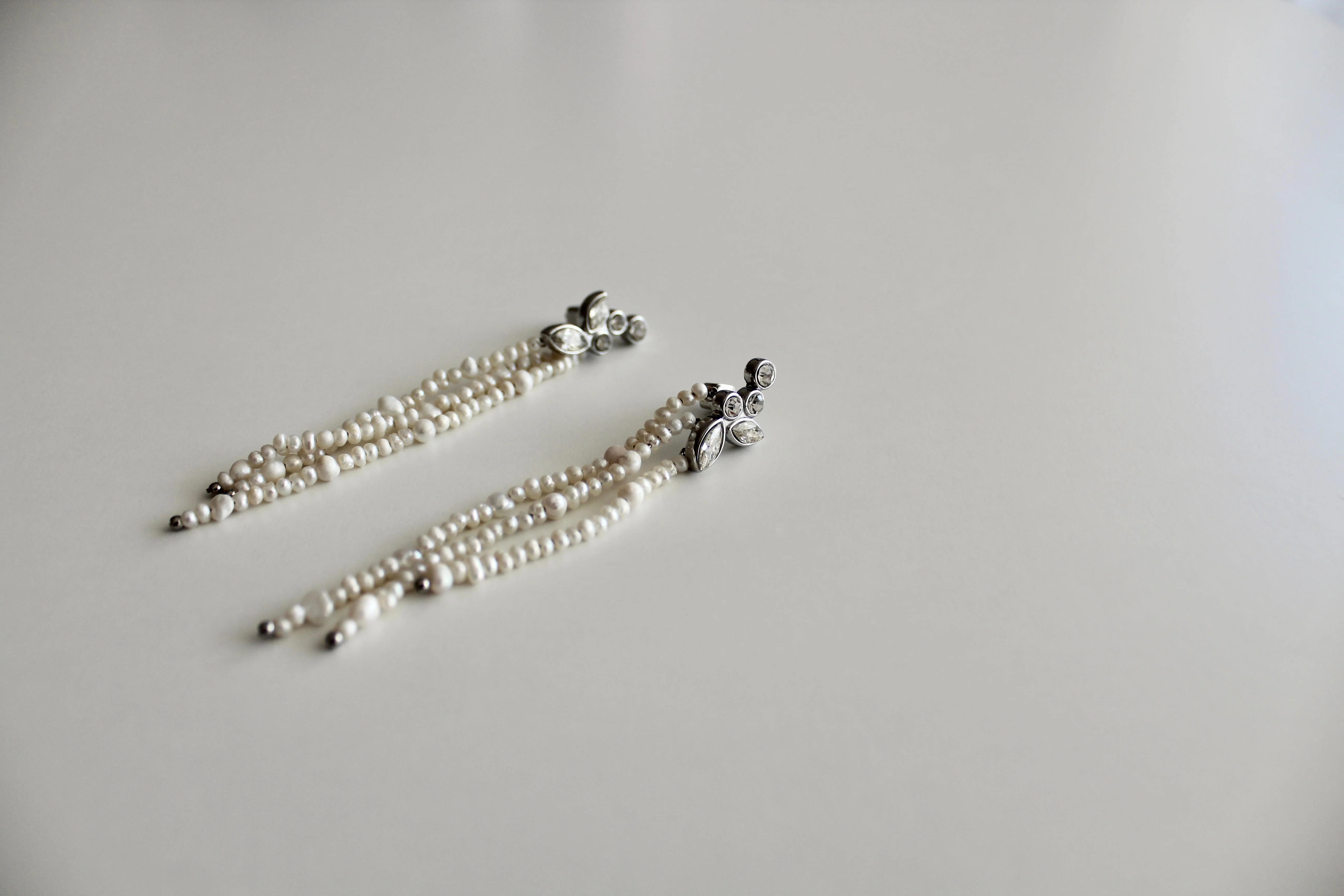 Adorn Earrings Pearl Tassel - Image 8