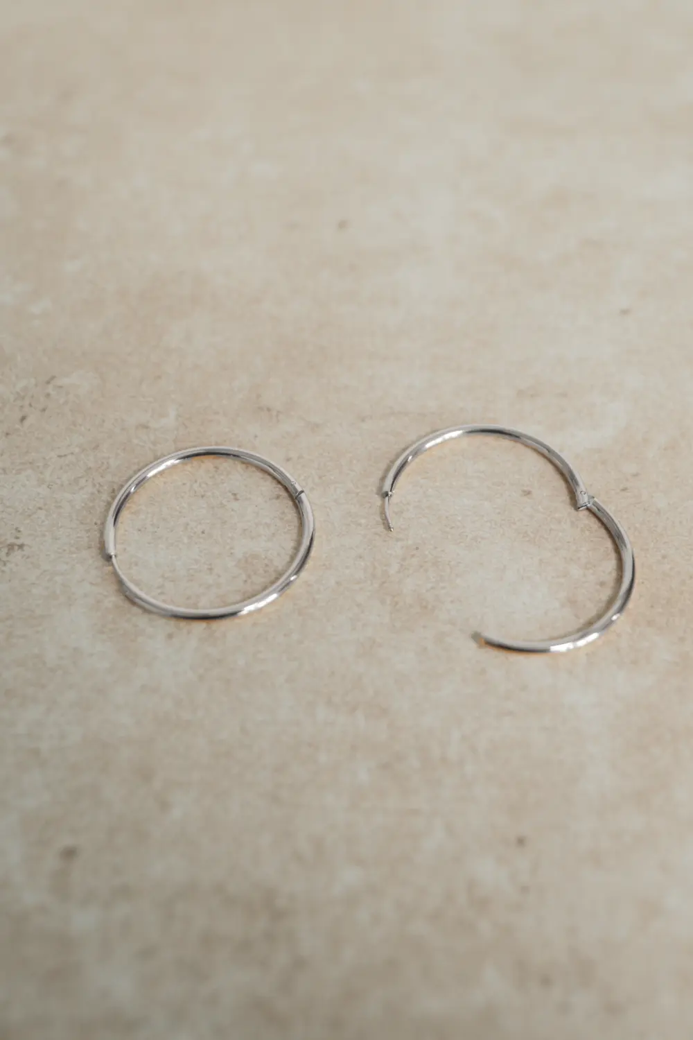 Becca Hoops Large - Image 3
