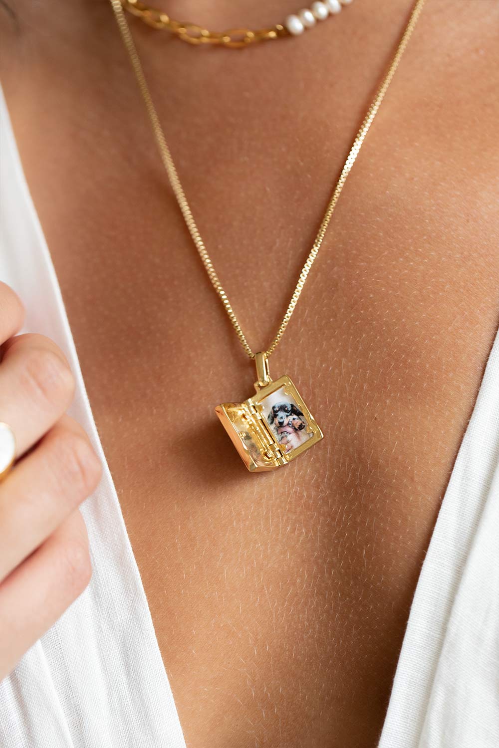 Engravable Locket Necklace - Image 6