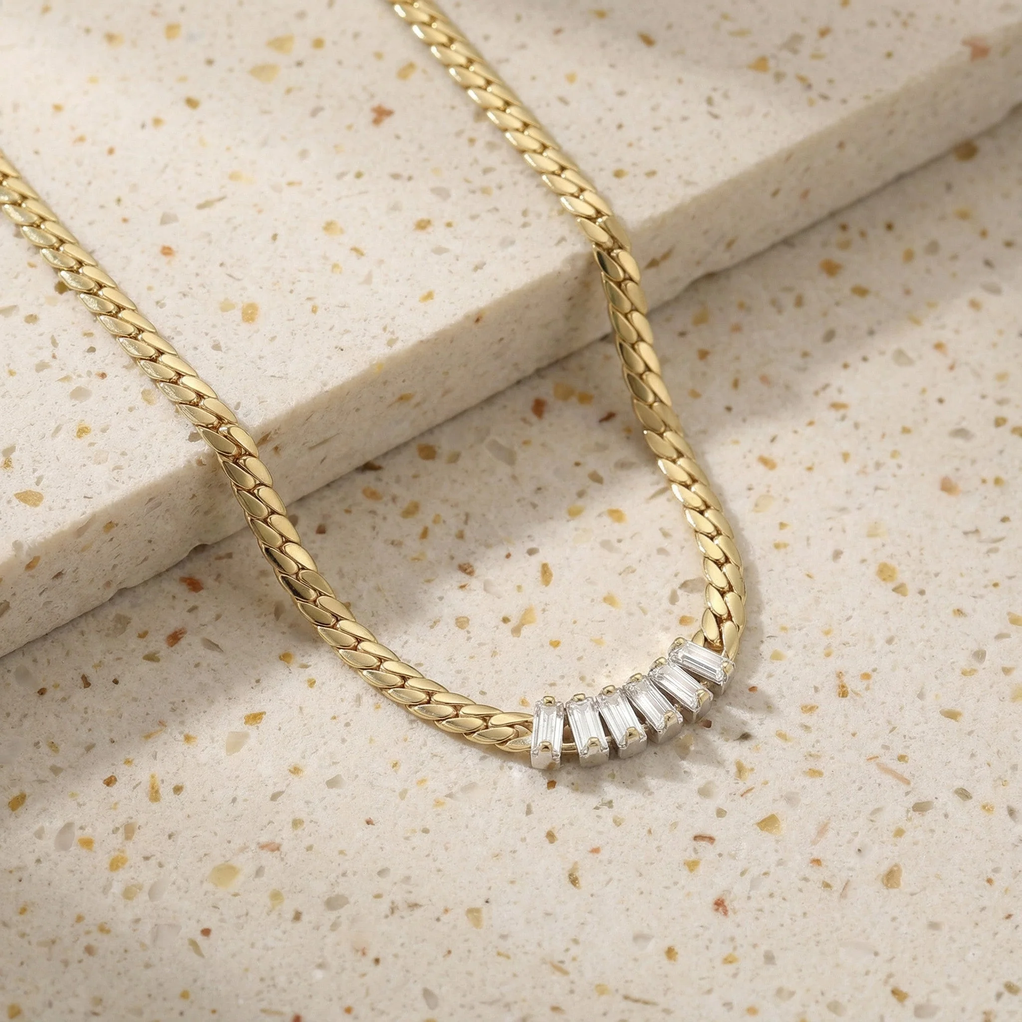 Gleaming Elegance Necklace - Image 4
