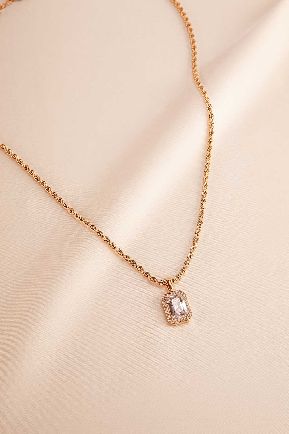 Pavé Emerald Pendant Necklace - Image 4