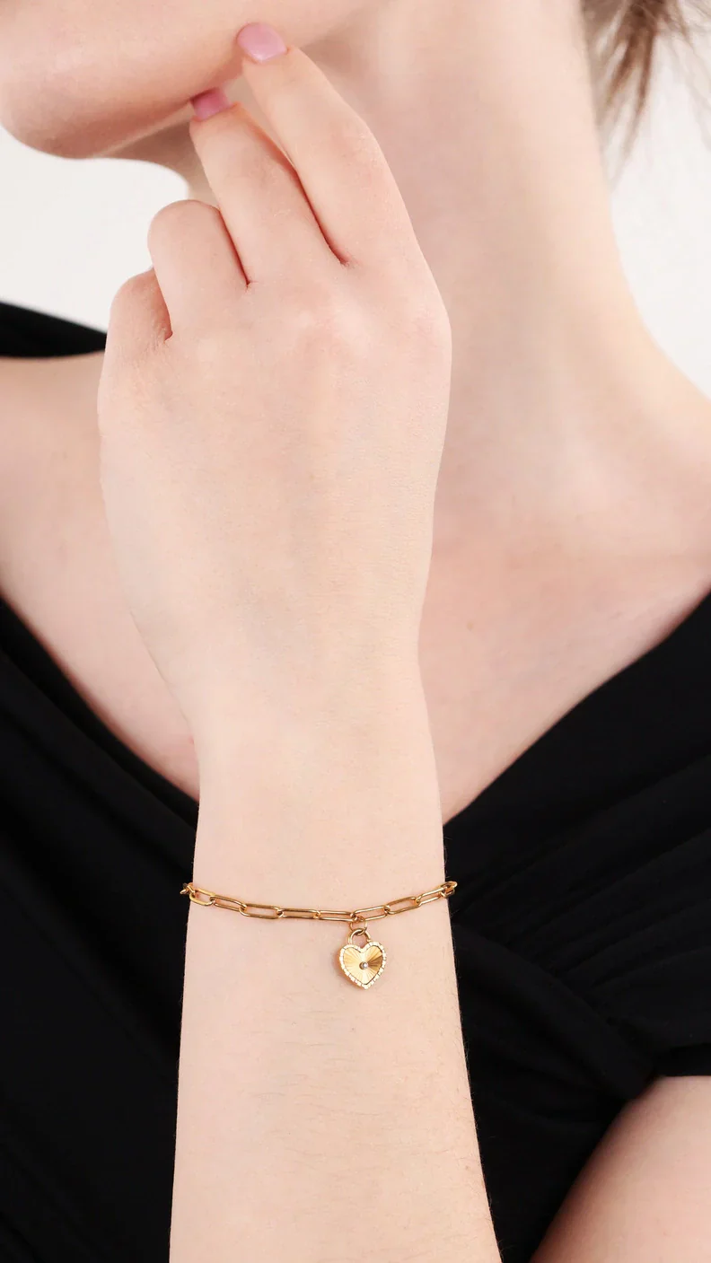 Sunray Heart Charm Pendant Bracelet - Image 4